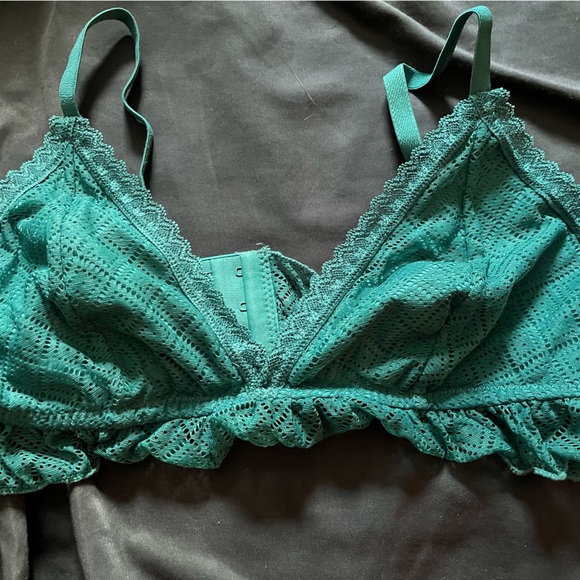 Unlined bras, size medium from Bootay subscription - Picture 1 of 2